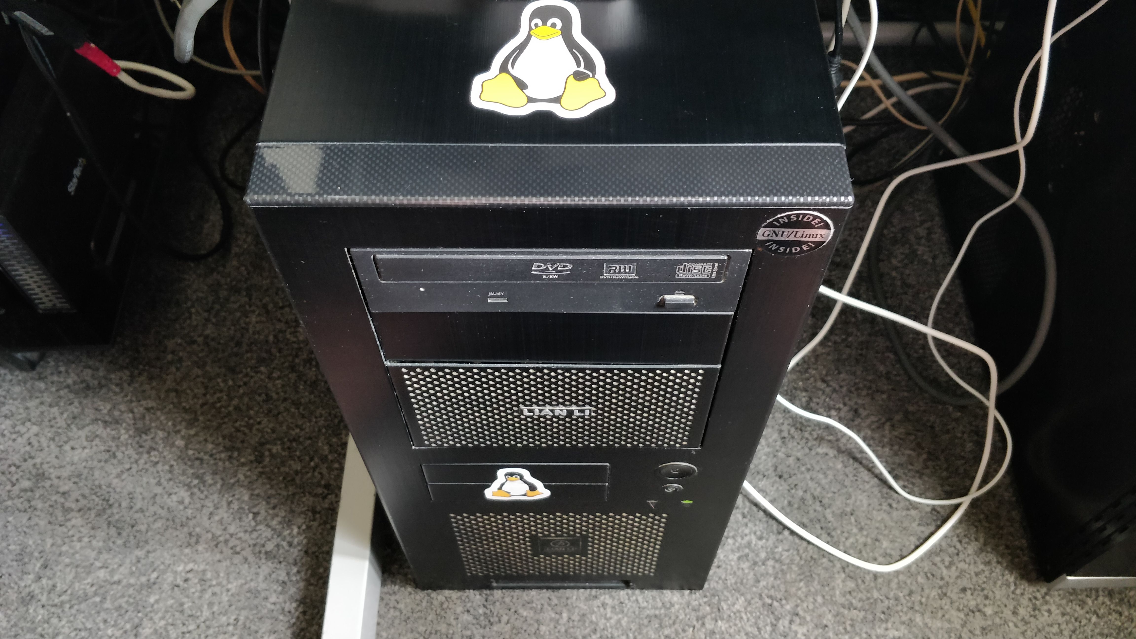 Slackware Linux Server